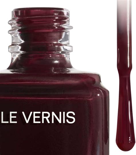 LE VERNIS Longwear nail colour 155 .